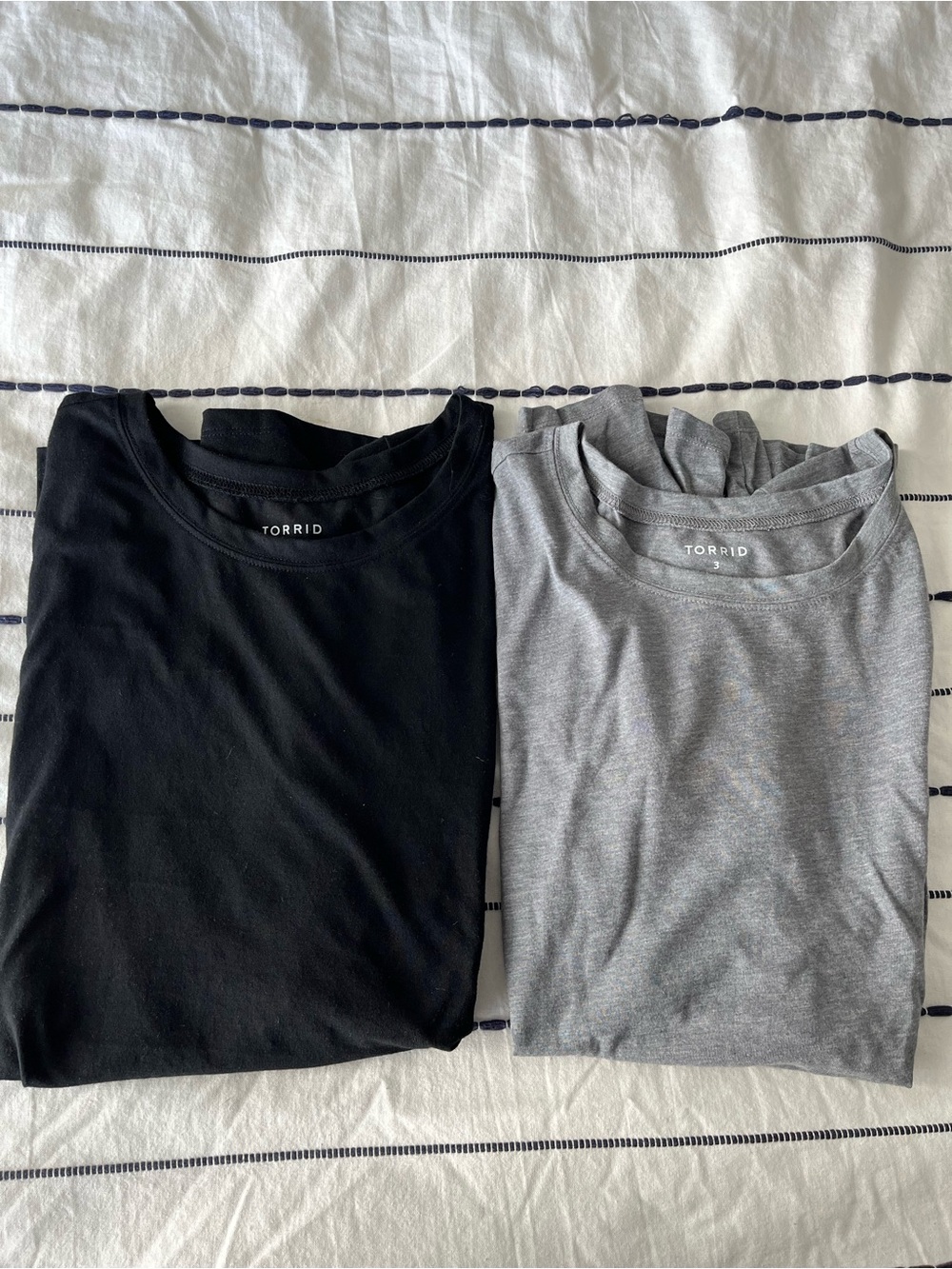 TORRID Everyday Signature Jersey Crew Neck Tshirt - Black & Gray (2 shirts)